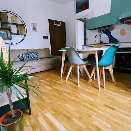 La Casa Di Dore - Appartamento Zona Navigli ミラノ エクステリア 写真